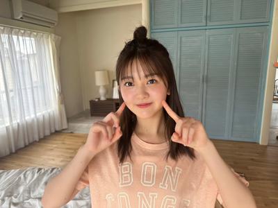 桜ってどうしてあんなに綺麗なのだろうか？見ているだけで心に新しい風が吹くこの現象は一体なんていう名前なのだろう。気になっている山下葉留花です - 画像3