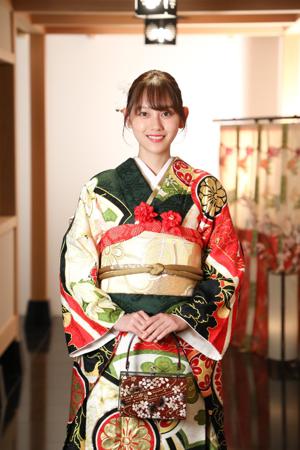 冬をギュッと集めた1月、おかげさまで平岡海月成人致しました。 - 画像2