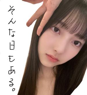 髪の毛からなかなか落ちないパーマ液の匂いで夏が目の前に来たことに気づく  小西夏菜実 - 画像2