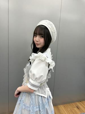 どの場所にも本ひとつあればどこへでも飛び立てる。貴方ならどの本を選びますか？ - 画像3