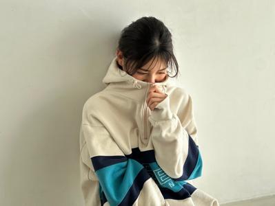 窓を開けて過ごせる気候、春を堪能し夏が近づいてる雰囲気を感じる、この時期だから香る匂いにも浸りつつ、またすぐエアコンをつけなくてはならない日がくるんだろうなって気持ちに追いつく気がしなくて、ため息が溢れそう。そんなことを書きながら、なんでこんなこと言ってんだろうって思ってます。何年生きてんだって話、慣れなさい、自分。 - 画像5