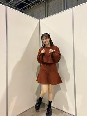 ひよりさんが今隣にいらっしゃいます。譲りませぬ。右側なら空いています。 - 画像6