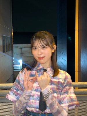 どこ見てるの