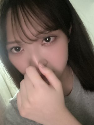 あまりにも実家感溢れるベッドカバーで失礼します、、。 - 画像3