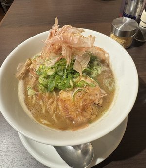 今日をお笑いでシメ！のサムネイル