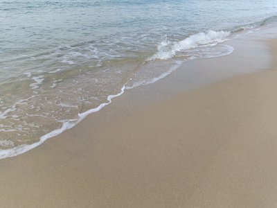 風が頬をすり抜けていく。 - 画像2