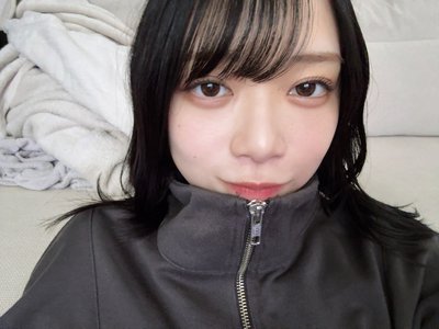 ( ¨̮ )>≡今日9時には起きられなかったのですが今から床掃除したいと思います - 画像2