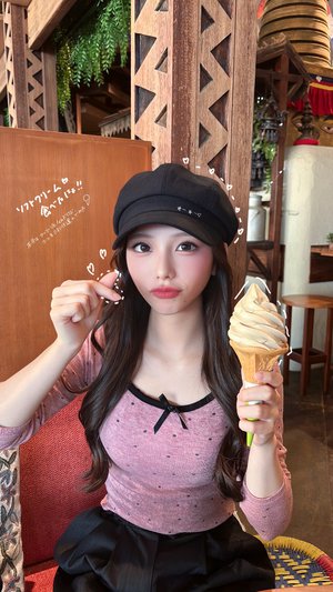暑かったからアイス食べた！なに味でしょう😋💭みんな世界卓球観てますか？！！！！🤩🏓のサムネイル