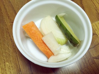おうちに帰ったらから揚げがあったのですが明日の朝まで我慢します( ˙-˙ )のサムネイル