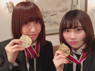 私は、紺色の革のスクールバッグだった! - 画像2