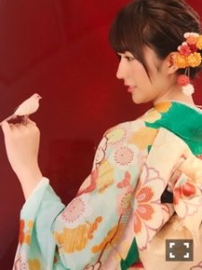 人生一度の成人式で選んだ色とは💁🏻‍♀️ - 画像6