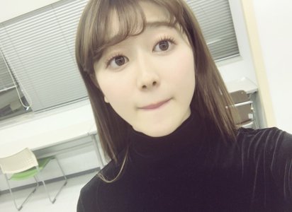 快晴。桜の開花は遅いみたいのサムネイル