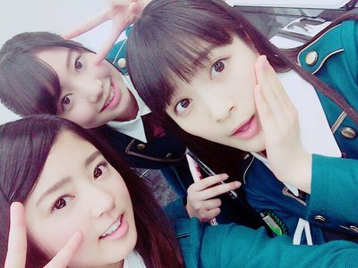 好きな色は白とピンクと青ですのサムネイル