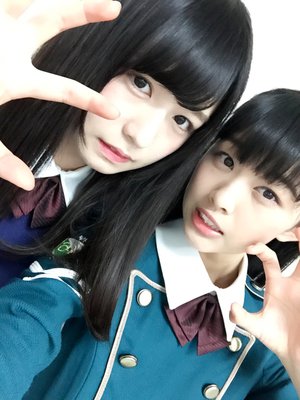 私が最近持ち歩いているものを当ててみてください！！ - 画像1