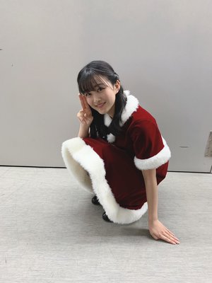 CDTVで着てた新しい衣装を着た瞬間にね、入学式の中学生みたいって言われました笑みなさんにはどう見えましたか？あ、今回の衣装もとてもかわいいですよね、👗 - 画像2