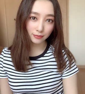 佐藤詩織ですのサムネイル