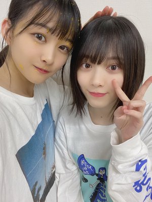 LIVEのリハーサルが始まって、ある日のリハが終わった夜中に新しい靴を買ったんですよ〜そうしたら、次の日ゆいぽんがそれを履いててね、まだ誰にも話してないけど、色も形も全くお揃いだからマネしたみたいで履きにくいよね〜🙃🙃🙃笑 - 画像3