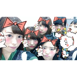 ＼︎︎水は１日2リットルのんだ方が良いらしいので、今日から1リットルペットボトルを持ち歩くことにしました。私より先に今泉さんが持ち歩いてましたが…❤︎︎305／ - 画像3