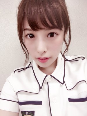＼︎︎私の髪の毛の悩みは直毛なことです。柔らかくて細い髪の毛に憧れるなぁ……。でも柔らかくて細いべりかにそれを言うと、それはそれで嫌なんだそうです。ないものねだり。❤︎︎324／ - 画像1