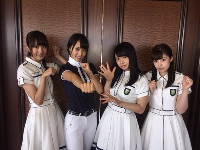 ＼︎︎︎︎あおたんの口ぐせは『ううん( ´•︵•` )』(違うよという意味の方)です。話の入りはだいたいこれで始まります。あおたんの握手会で言われたことある人いますか～？❤︎︎326／ - 画像3