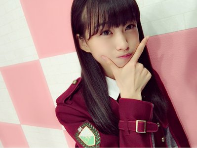 りんごの皮は栄養が満点なことを知ってから、りんごはちゃんと皮ごと食べる派です\( ¨̮ )/ - 画像1