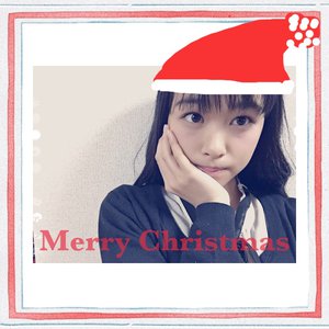 メロンパンがどうしても食べたくてパン屋さんの前でにらめっこしましたが我慢しました。おばあちゃんの作るメロンパンが1番好きなので今度おばあちゃんに作ってもらおう♪♪のサムネイル