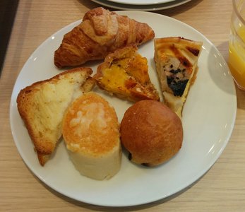 ケーキケーキケーキ(*´ー`*)のサムネイル