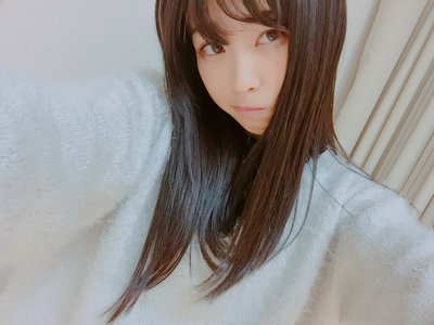 大好きなチョコレートをもらいました!種類がいくつかあるのでどれから食べようか迷う～〜\( ¨̮ )/♡食べ過ぎには気をつけないと!!(　˙࿀˙　) - 画像3