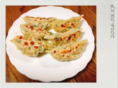 木下ゆうかさんのYouTubeをみながら、パンケーキとホットケーキのちがいってなんだろう〜〜って( ´-` ).｡oO - 画像3