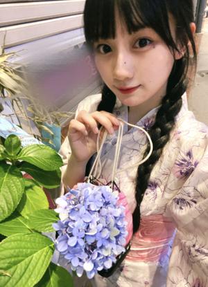 浴衣と最近の私服事情🎐🤍　　川﨑桜のサムネイル