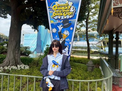 青色のサムネイル