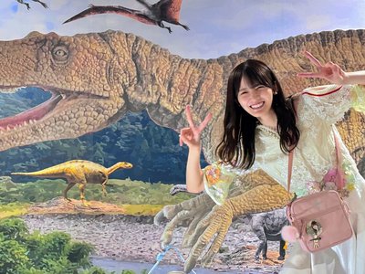 わ〜恐ろしい、恐竜お姉さんですよ〜のサムネイル