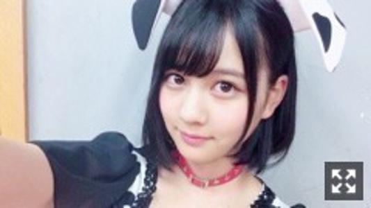 肌寒い秋風が吹いてももう少しＴシャツがいい。中村麗乃のサムネイル