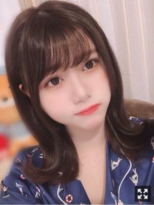 雨の日はクーラー効いた部屋と本とカフェラテ。のサムネイル