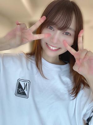 多く笑っている！弓木奈於のサムネイル