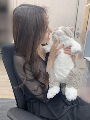 ぬいぐるみが生きてる気がしたのが初めてでした！ 金川紗耶のサムネイル