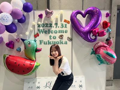 飛行機に乗っている時って何しますか？ - 画像2