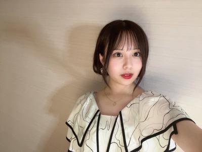 飛行機に乗っている時って何しますか？ - 画像4