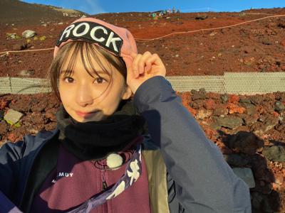花粉に悩む秋　菅原咲月 - 画像3