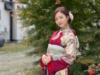 約3年振りの2ショット！ありがとうございます！ 私の顔が赤いのは照れているだけなので気にしないでください😊笑　金川紗耶 - 画像2