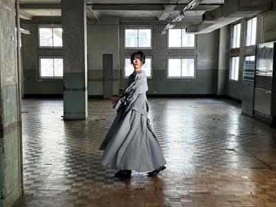 ごつごつ岩に囲まれてるけど、あなたの歌声は澄んでますよ - 画像4