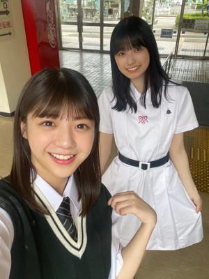高校生 #なおもち 冨里奈央 - 画像2