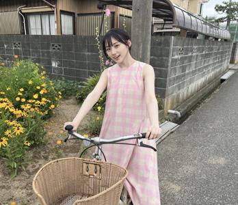 BOMB、9月号！！見てね〜！！🩵🤍　川﨑桜 - 画像4