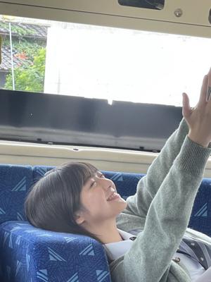 君がバスに乗ってるか気になる。 冨里奈央 - 画像2