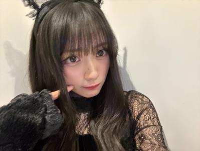 黒猫さんとうさちゃんとCAさんになってみた✈️ 川﨑桜 - 画像2