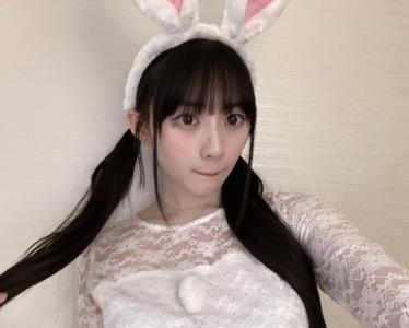 黒猫さんとうさちゃんとCAさんになってみた✈️ 川﨑桜 - 画像3