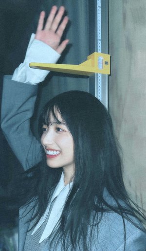 4日前くらいからちびちび書きよったんやけどメイクの待ち時間に出してみたとよ   博多弁あってるかな  五百城茉央  #きっきのにっき - 画像2