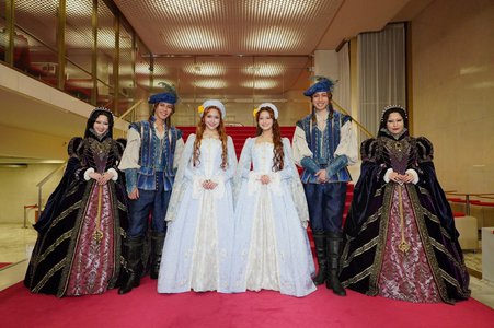 レイディ・ベス初日！！のサムネイル