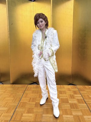 エプロンは白とピンクポニーテールが目印〜♪ - 画像3