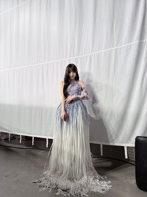 『最後に階段を駆け上がったのはいつだ？』本日発売日です！     #hinadaniblog   #岡本姫奈 - 画像3